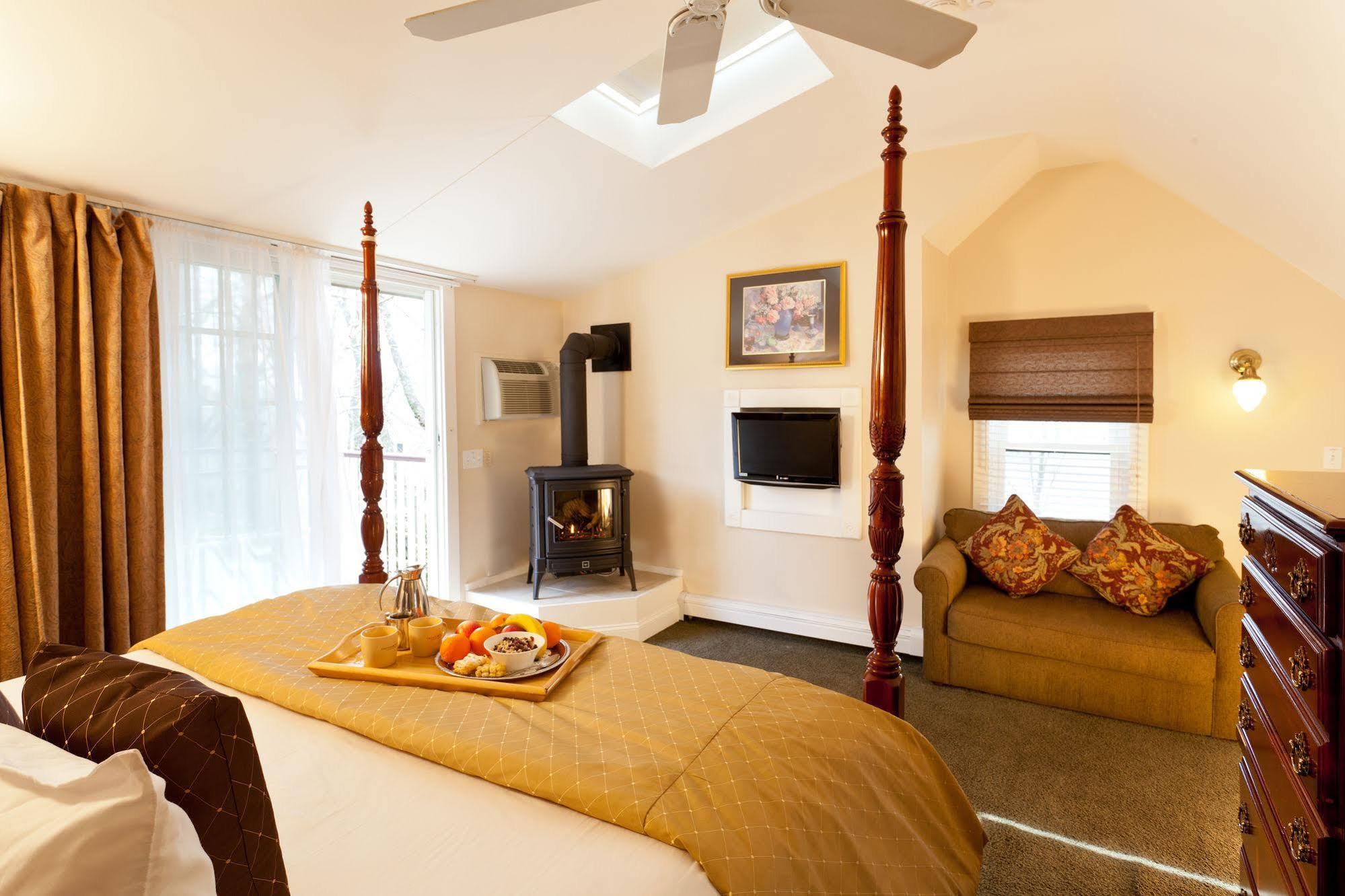 Crowne Pointe Historic Inn Adults Only Προβινστάουν Εξωτερικό φωτογραφία